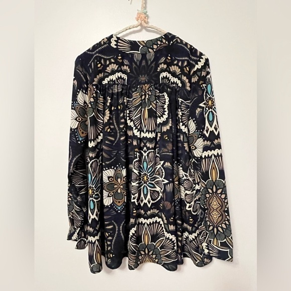 H&M Long Sleeve Lightweight Button Up Tunic- Size 10 - Picture 6 of 9